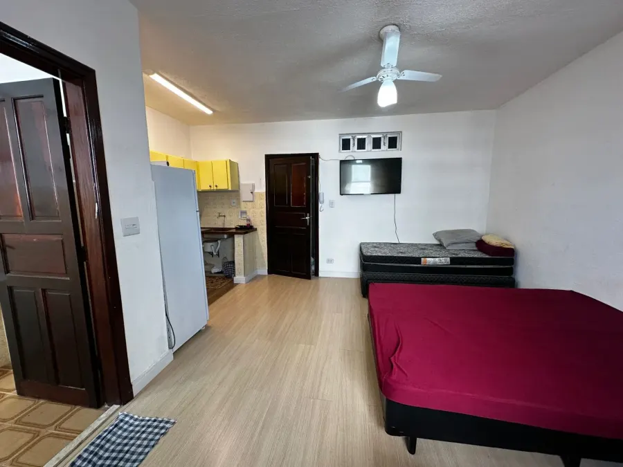 Casa 2 quartos no Guilhermina — foto 1