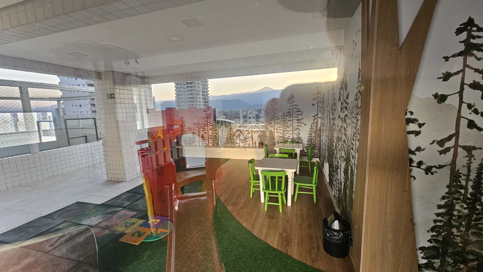 Apartamento Vista Mar Caiçara - R$ 895 mil