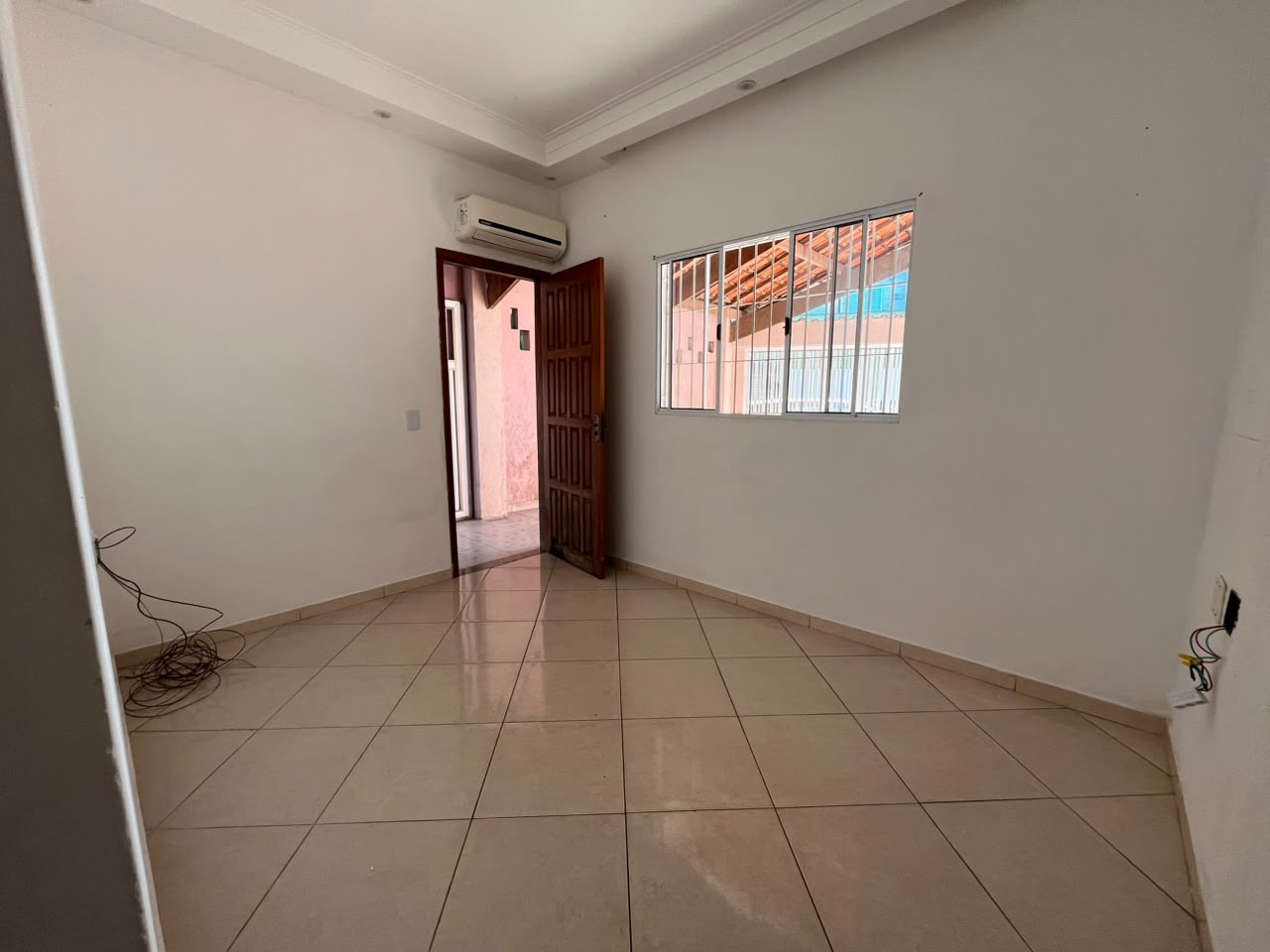 Casa — Av. Hugo de Carvalho Ramos, 343 — foto 3